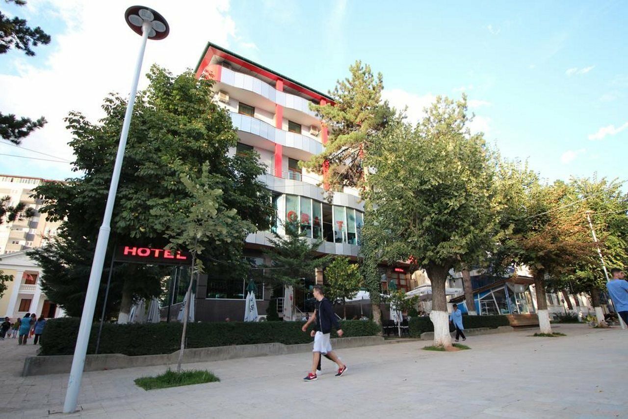 Hotel Piazza Peshkopi 외부 사진
